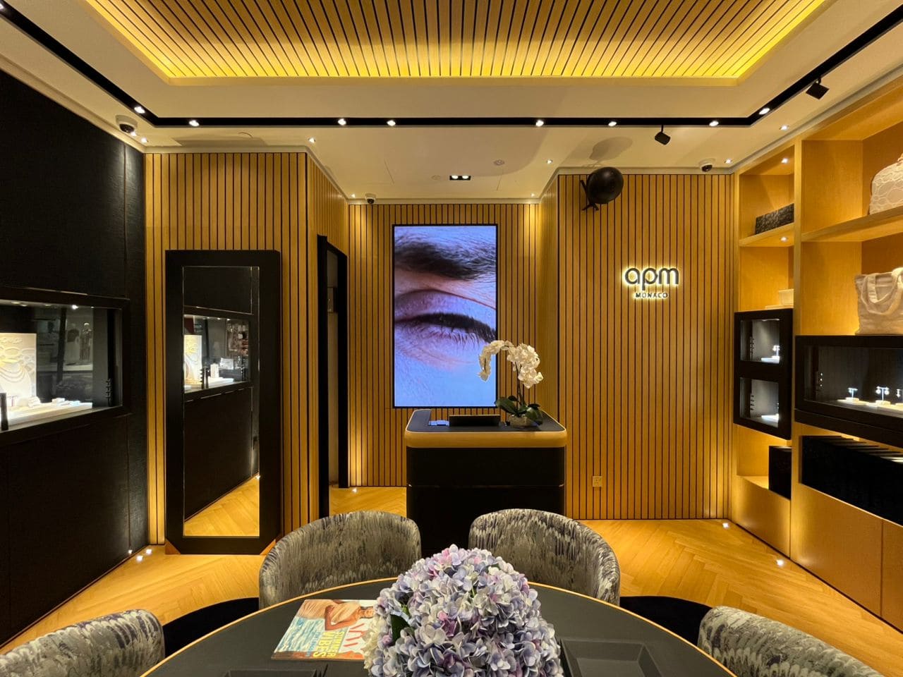 apm-monaco-gurney-plaza-img9