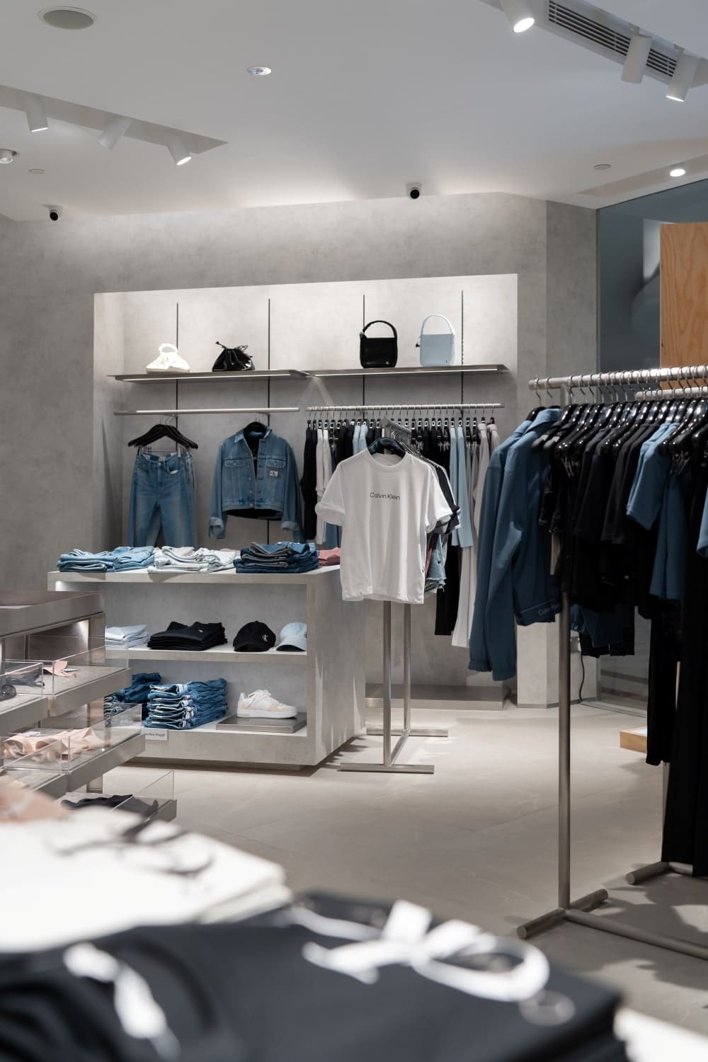 calvin-klein-klcc-img64